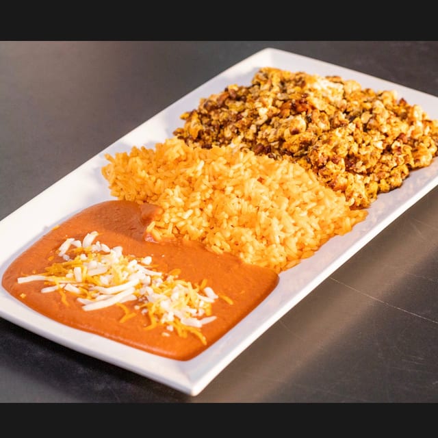 Huevos con Chorizo.
